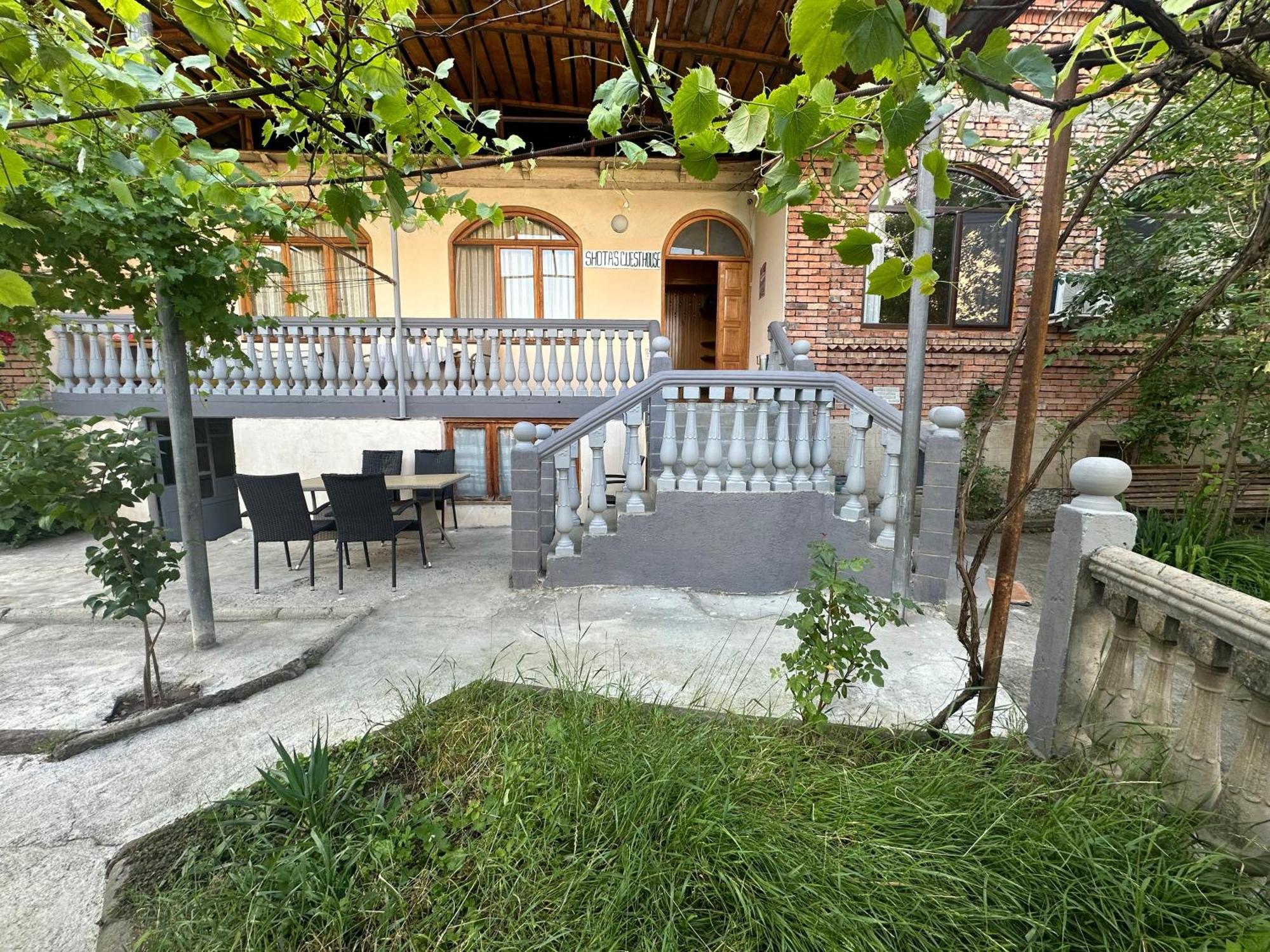 Shota'S Guest House Borjomi Εξωτερικό φωτογραφία